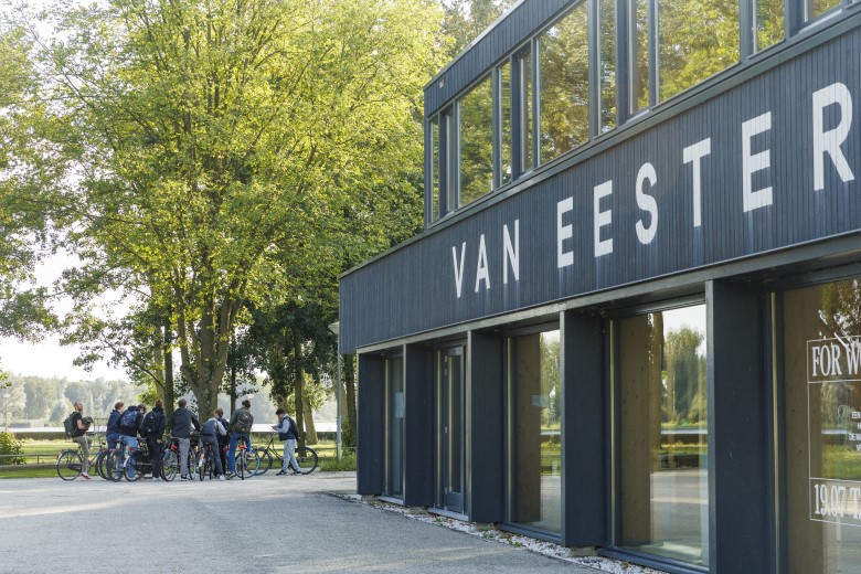 Fietstocht Van Eesteren Museum voor VO